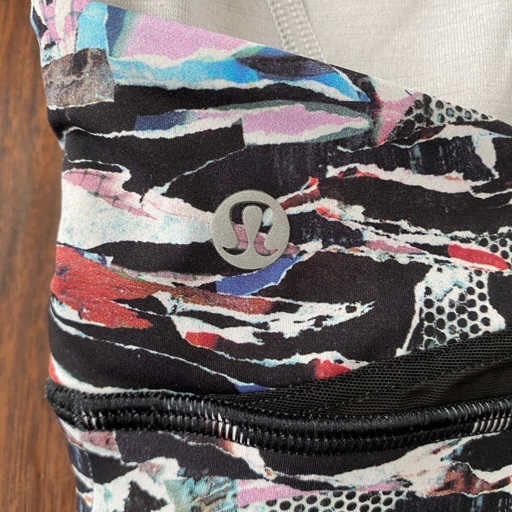 Lululemon Break Free Bra Racerback Size 6 - Picture 2 of 6